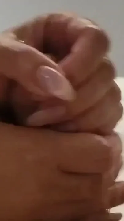 Big Tits Asian Masseuse Removes Hair Massage and Gives Best Handjob Cumshot 33