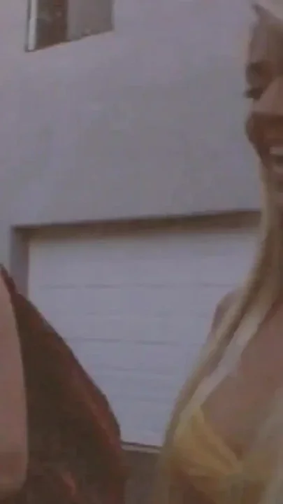 Lesbians in Heat Scene 3 Two Lesbian MILFs End up Fucking Each Other's Pussies