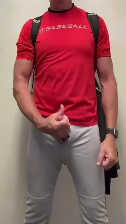 Baseball Dilf Jockdad87 Edges His Cock in Gear