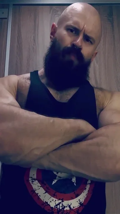 Hard breathing musculine scent bulging veins and muscles