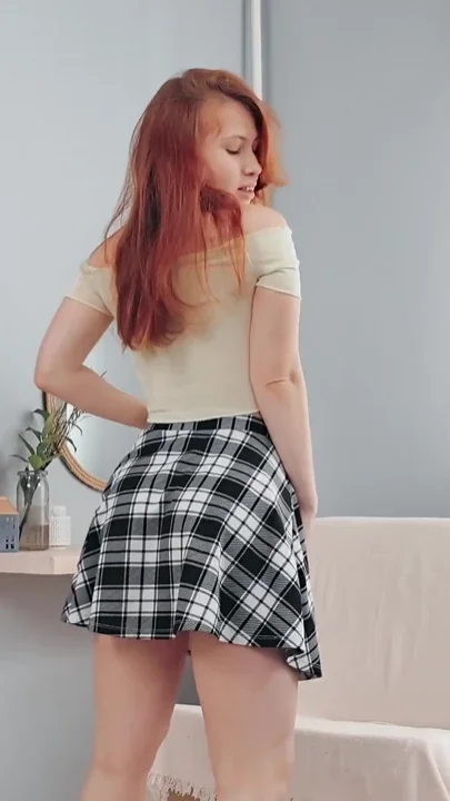 Hottie Orgasms to Stimulate Her Mind