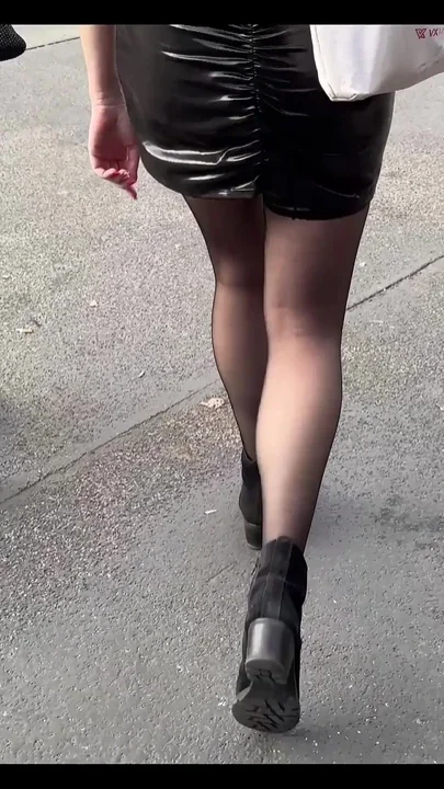 Two Horny Hookers Get It Publicly at the B1 Double Squirt