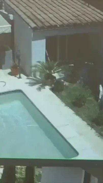 Enzo fucked bareback in the swimming pool by xxl cock