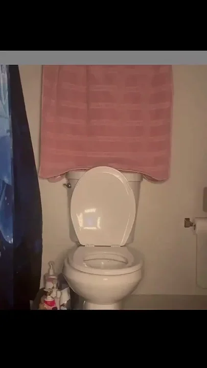 Pee with Me