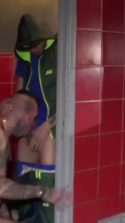 Boy with tatoos cremapied by top young latino n toilets
