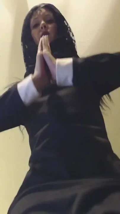 Nun Foot Stomping for Halloween