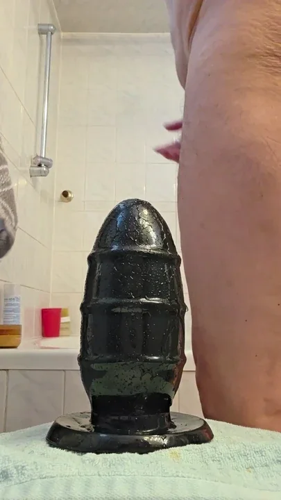 Asspussy Takes a Quickie From Favorite Massive Plug 4