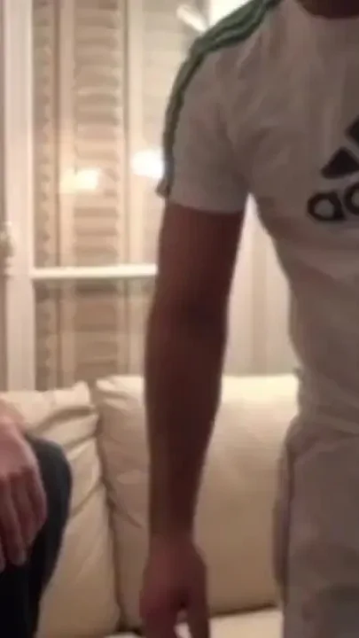 Twink fucked a muscle bottom dude