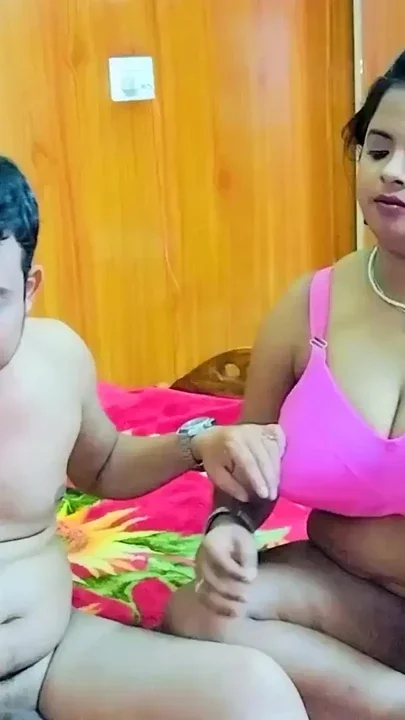 Sexy housewife want pussyfucking with her sister's husband hardcore fucking Clip 2