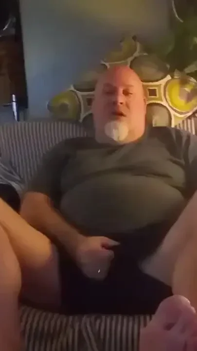 Bear Jerking Just a Sexy Jerk off for My Fans
