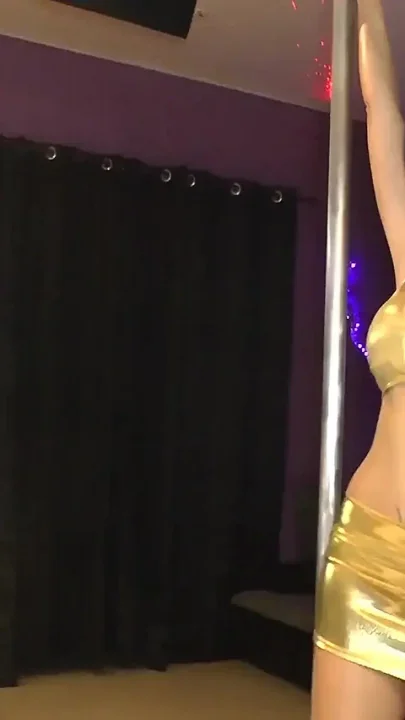 MILF Dacada Hot for Creampie Gangbang