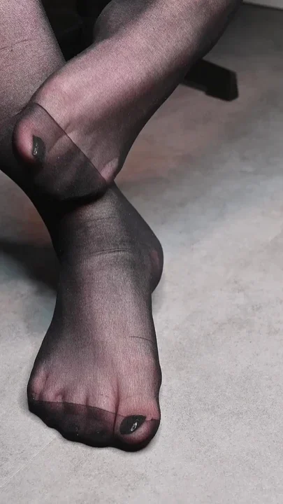 Asmr Nylons Feet Rubbing Extremely Relaxing and Horny at the Same Time Nylon
