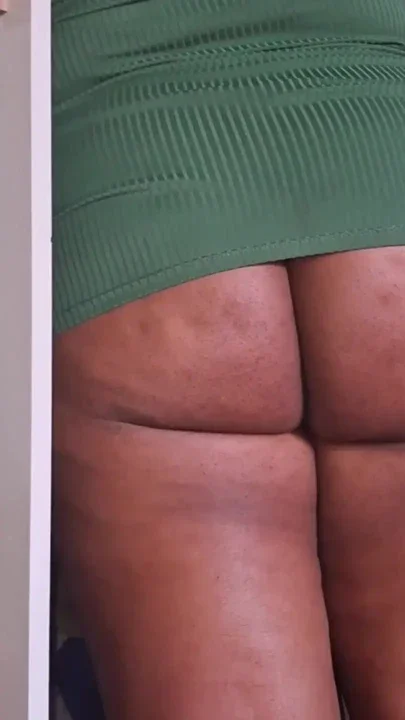 My big ass hot milf cleaning my room Clip 2