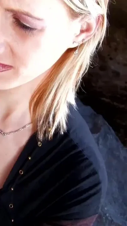 She loves cock in the ass by the sea