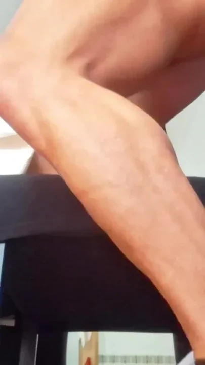 Hotsportfitboy Jerks Massive Cock on Chair and Moans Till Cum Clip 2