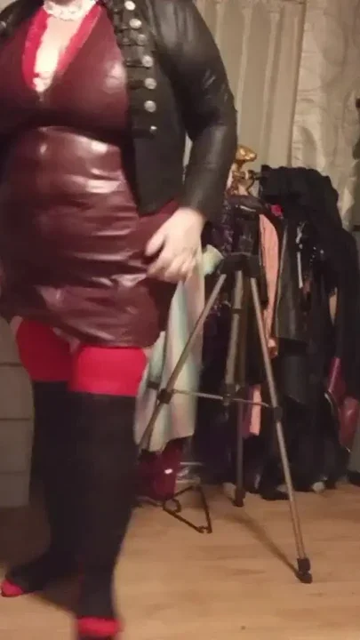 Here we go BBW OnTour you go out with me like this Clip 1