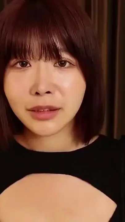 Black-haired Slender Young Wife - a Confidants Meeting That Quietly Crosses the Line