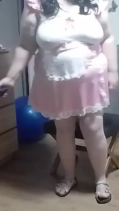 Thick SSBBW Shows Herself Horny