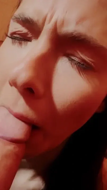 HUNT4K A stranger's Dick is the best Christmas gift Clip 2