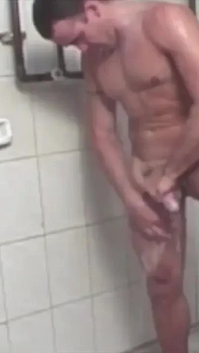 Muscle latino boys fuck in the batcjroom at the sport club