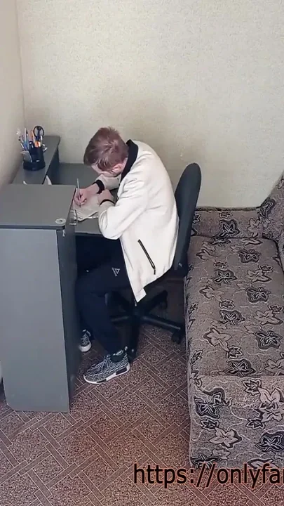 The Boss Fucked the Married Secretary and Said Hello to Her Husband