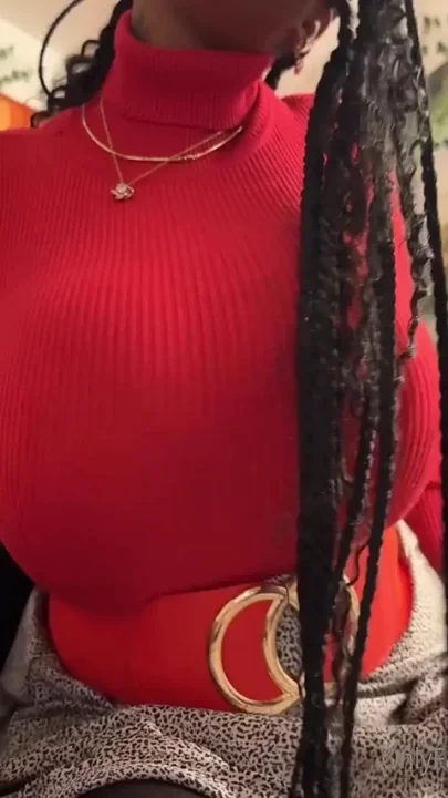 Busty Ebony Fucks a Dildo in Her Torn Leggings Tights