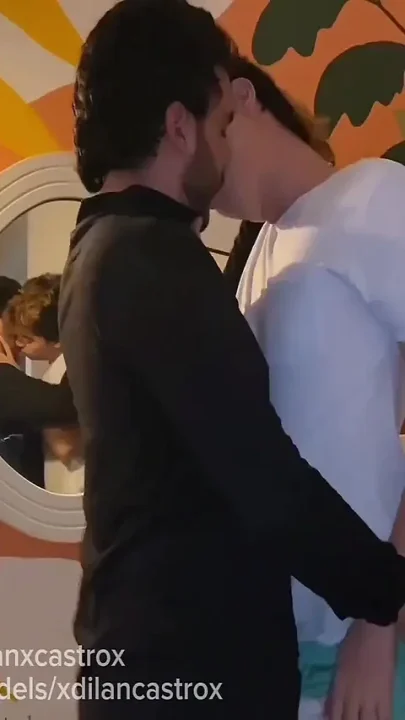 Cruising Twink From Grinder Calls Me to Fuck Him Hard Bareback and Cum Inside