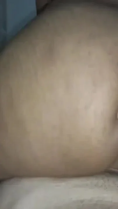 18 year old brunette big saggy tits from New York United States fucking her
