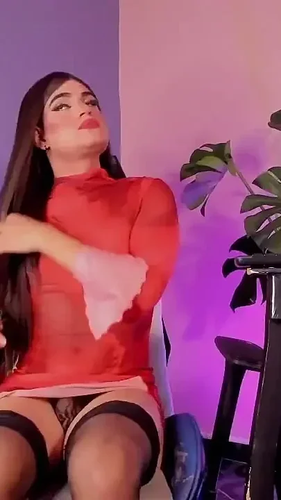 Sexy Bella and Red Nails