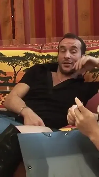 Interracial Threesome with on Fat Dick One White Pussy and Some Arab Tits