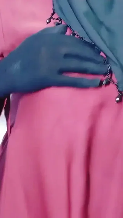 Pakisthani Kashmiri Girl with Boyfriend Bedroom Video by Clip 1