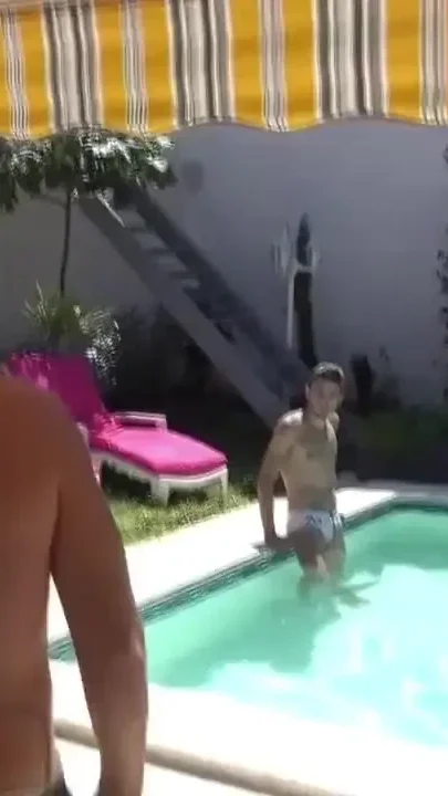 The twink Kevin as fucked bareback by Jess Royan outdoor