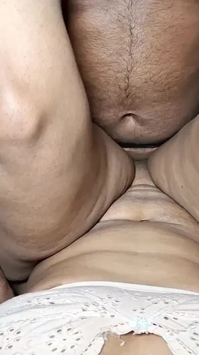 INDIAN BEAUTIFUL WIFE CALM ANGRY HUSBAND WITH MASSAGE Clip 2