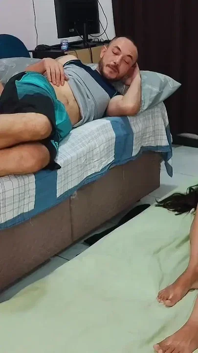 The wife had a bad idea to share a room with her friend Clip 1