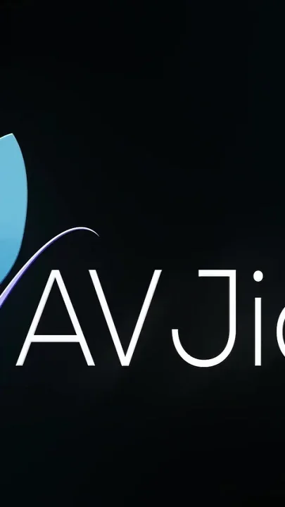 Taiwanese Miss Xiao Ye Ye Gets a New Costume to Cosplay and Feels Very Sexy