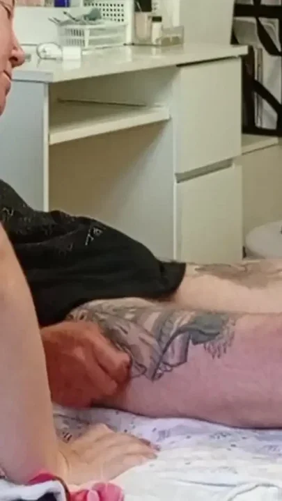 A Mouthful of Hot Cum for a Stepmom Turned Out to Be a Surprise