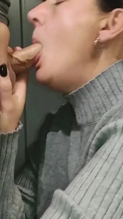 Mature MILF Wife Blowjob with Cum in Mouth Clip 1