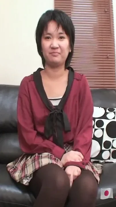 Short hair Japanese beauty craves creampie