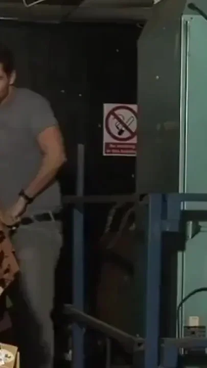 Alphamales - A model to fuck