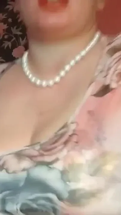 Wet skirtlotion playboth holes fuck and squirt
