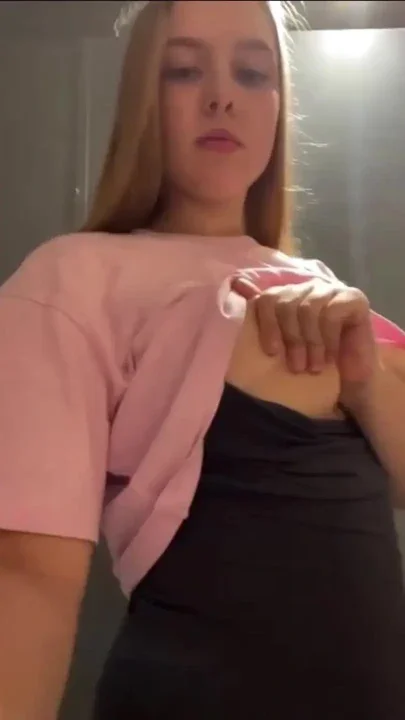 Squirting in the public so hard Clip 1