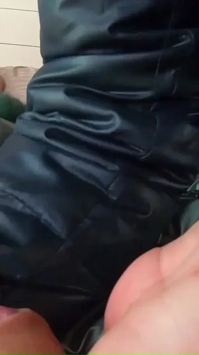 Cameltoe MILF Twerks in Jeans – Blowjob & Cum All Over My Puffy Jacket Clip 3