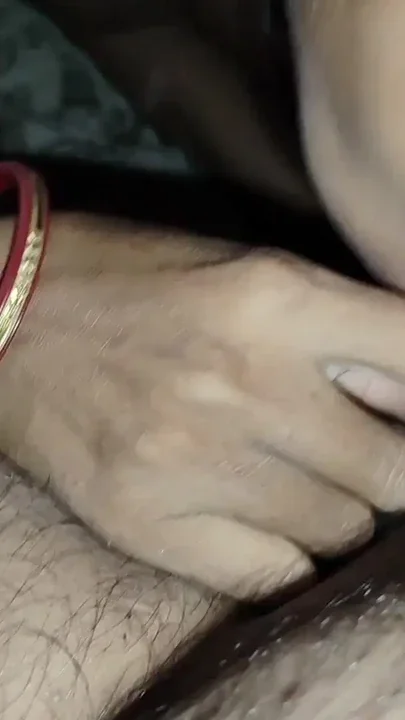 Maine Apne boyfriend ko ghar bulakar uska lund choos kar pani nikala Clip 1