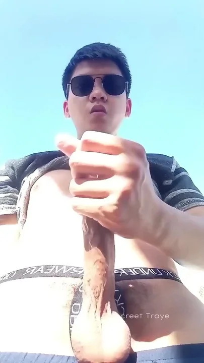 Asian Boy Morning Outdoor Masturbation Clip 2
