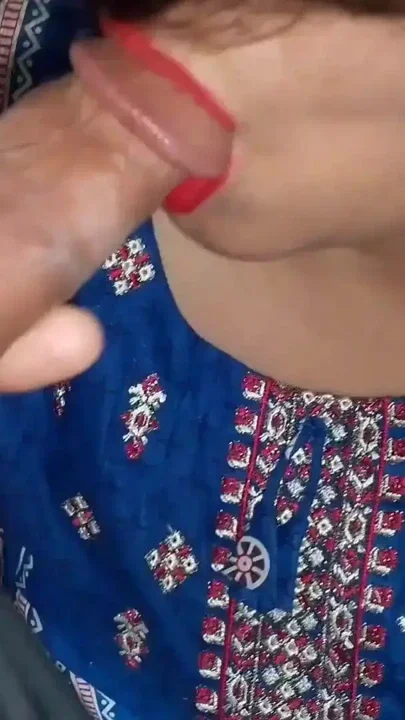 Hot indian wife sex with her husband - Desi couple Clip 1