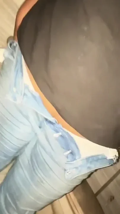 Hot Anippe Pee in Hostel Toilet & I See Her Pussy Then Start Handjob