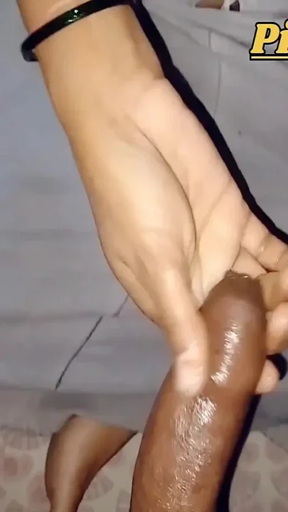 Desi Sex-thirsty Bhabhi Massages Her Boyfriend's Penis