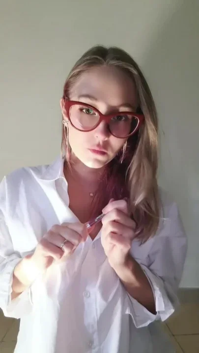 SEXY FRENCH BLONDE POV