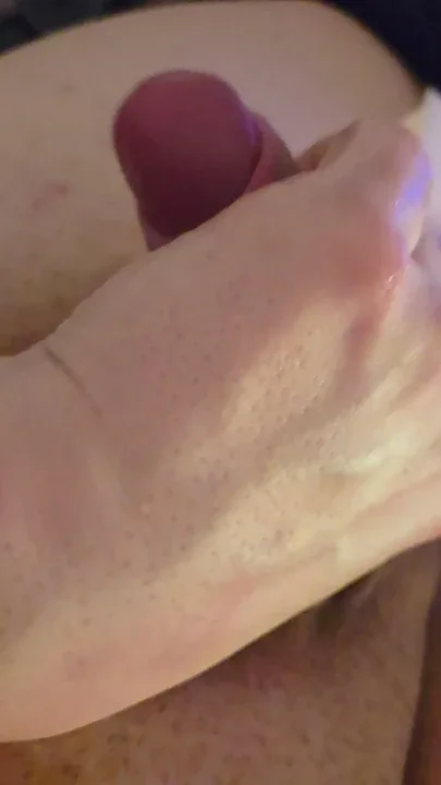 LyraLow plays with her cock