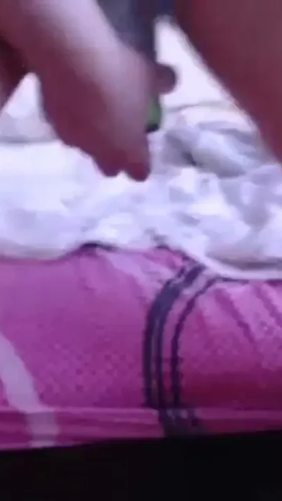 Big bottles fuck pussy squirt fountain